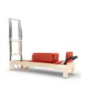 Reformer Elina Pilates Clásico Madera Natural 86'' con Torre (Color: Rojo)